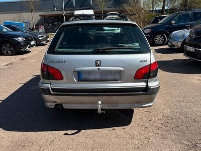Gebraucht Peugeot 406 125 PS (91 kW) 2000 Grau Kombi