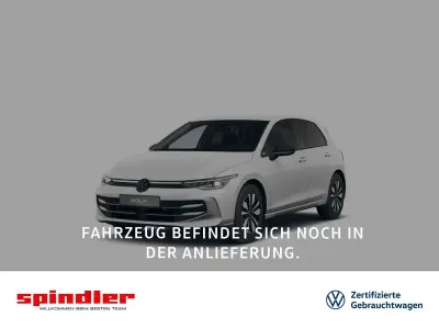 Gebraucht VW Golf VIII Goal 150 PS (110 kW) 2025 Oryxweiß perlmutteffekt Limousine