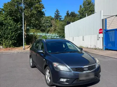 Gebraucht Kia Ceed 90 PS (66 kW) 2011 Kleinwagen