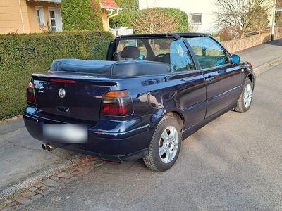 Usata VW Golf Cabriolet Classicline 116 CV (85 kW) 2000 Blu Cabrio