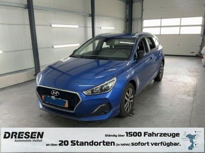 Usata Hyundai i30 YES! 120 CV (88 kW) 2019 Blu Station wagon