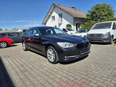 Gebraucht BMW 530 Sport Line 245 PS (180 kW) 2012 Sophistograu ii brillanteffekt Limousine