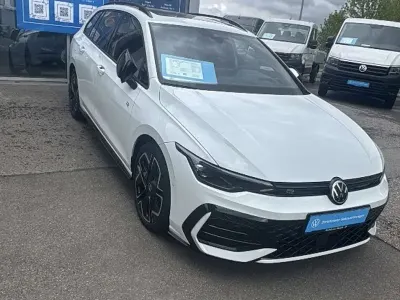Gebraucht VW Golf VIII R-line 150 PS (110 kW) 2024 Weiß Kombi