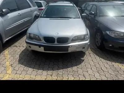 Gebraucht BMW 316 115 PS (84 kW) 2005 Grau Kombi