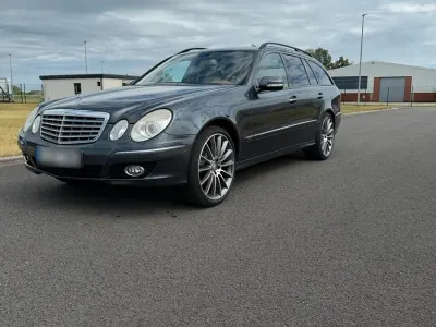 Gebraucht Mercedes E280 AMG 190 PS (139 kW) 2008 Grau Kombi
