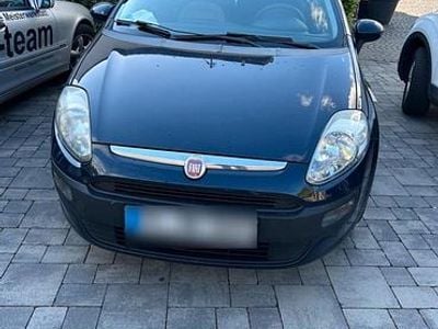 Second-hand Fiat Punto Evo 105 CP (77 kW) 2010 Albastru Hatchback