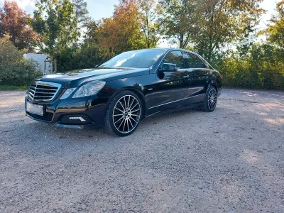Usata Mercedes E250 Avantgarde 204 CV (150 kW) 2009 Nero Berlina