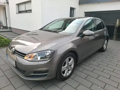 Gebraucht VW Golf VII 122 PS (89 kW) 2013 Grau Limousine