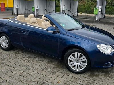 Gebraucht VW Eos 140 PS (102 kW) 2006 Blau Cabrio