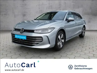 Gebraucht VW Passat IQ Drive 150 PS (110 kW) 2025 Oyster silver metallic Kombi