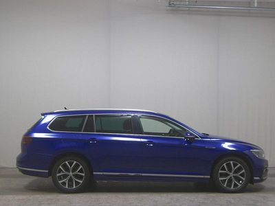Usata VW Passat R-line 150 CV (110 kW) 2021 Blu Station wagon