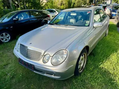 Gebraucht Mercedes E200 122 PS (89 kW) 2005 Silber Limousine
