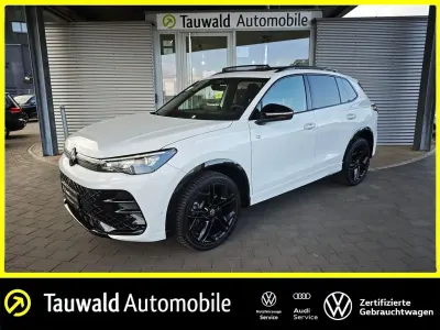 Gebraucht VW Tiguan R-line 150 PS (110 kW) 2025 Weiß SUV