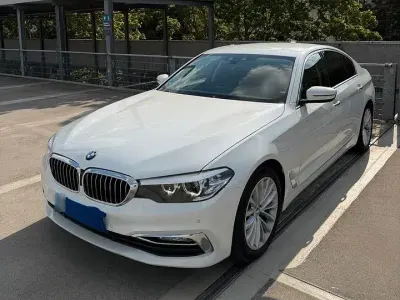 Gebraucht BMW 520 Luxury Line 190 PS (139 kW) 2018 Weiß Limousine