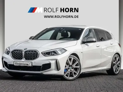 Gebraucht BMW M135 Sport Line 306 PS (225 kW) 2022 Alpinweiß uni Kleinwagen