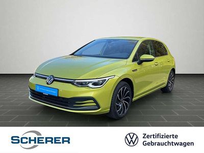 Gebraucht VW Golf VIII Style 150 PS (110 kW) 2022 Limonengelb metallic Limousine