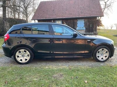 Second-hand BMW 118 143 CP (105 kW) 2008 Negru Hatchback