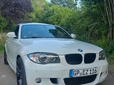 Gebraucht BMW 123 M Sport 204 PS (150 kW) 2010 Weiß Kleinwagen