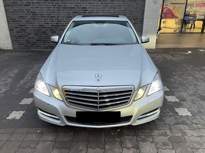Mercedes E200