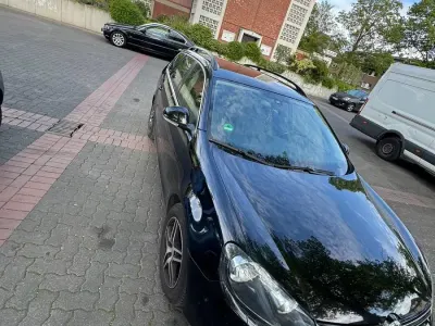 Gebraucht VW Golf VI 140 PS (102 kW) 2011 Schwarz Kleinwagen