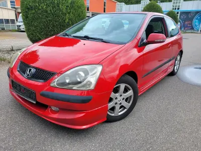 Käytetty Honda Civic Sport 90 HP (66 kW) 2004 Punainen Viistoperä