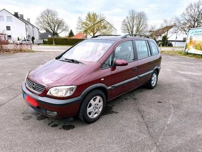 Gebraucht Opel Zafira 125 PS (91 kW) 2002 Rot Van / Kleinbus