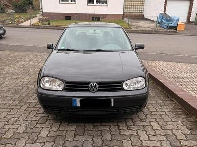 Gebraucht VW Golf IV 101 PS (74 kW) 2002 Schwarz Limousine