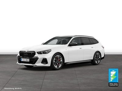 Gebraucht BMW i5 M Sport 250 kW (340 PS) 2025 Weiß Kombi