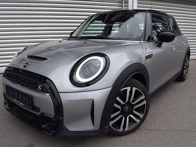 Second-hand Mini Cooper S Classic 178 CP (130 kW) 2024 Argintiu Hatchback
