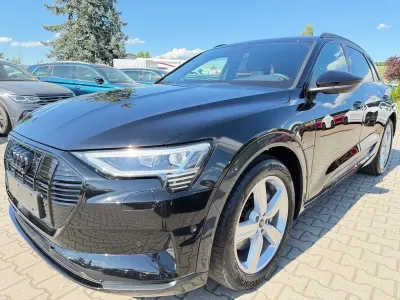 Gebraucht Audi e-tron Sport 230 kW (313 PS) 2022 Schwarz SUV