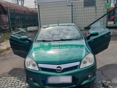 Gebraucht Opel Tigra 125 PS (91 kW) 2005 Grün Cabrio
