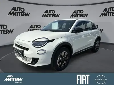 Second-hand Fiat 600 Style 101 CP (74 kW) 2024 Alb SUV