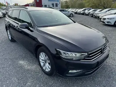 Gebraucht VW Passat Business 150 PS (110 kW) 2023 Schwarz Kombi