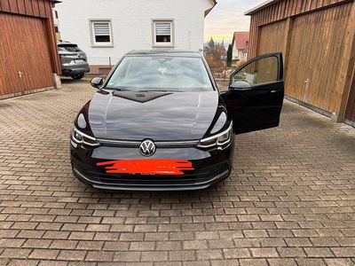 Gebraucht VW Golf VIII Active 110 PS (80 kW) 2022 Schwarz Kleinwagen