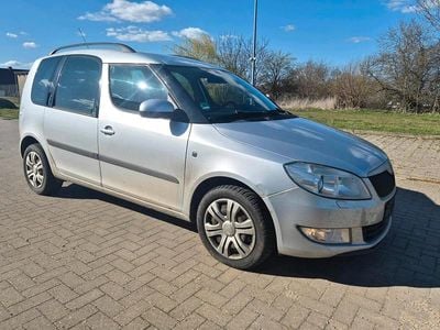 Gebraucht Skoda Roomster 105 PS (77 kW) 2010 Silber Van / Kleinbus