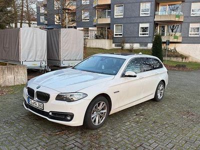 Usata BMW 530 Luxury Line 258 CV (189 kW) 2013 Bianco Station wagon