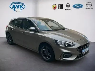 Gebraucht Ford Focus ST-Line 125 PS (91 kW) 2018 Silber Limousine