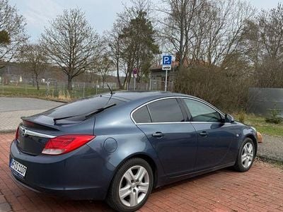 Gebraucht Opel Insignia Edition 116 PS (85 kW) 2009 Blau Limousine