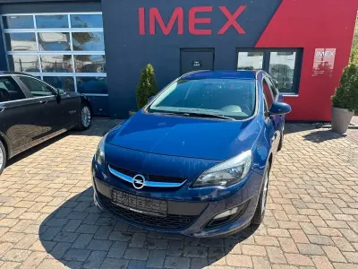 Gebraucht Opel Astra Active 110 PS (80 kW) 2013 Blau Kombi