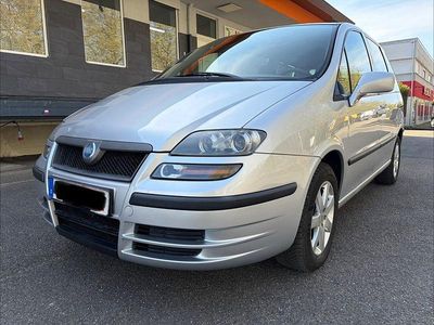 Gebraucht Fiat Ulysse 136 PS (100 kW) 2011 Silber Van / Kleinbus