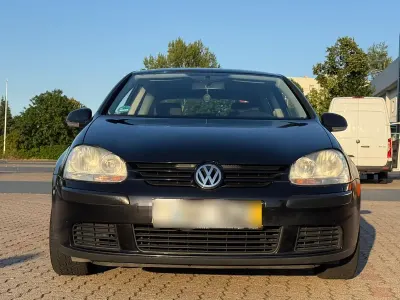 Gebraucht VW Golf V 75 PS (55 kW) 2004 Schwarz Kleinwagen