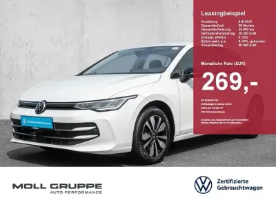 Używany VW Golf VIII Goal 150 KM (110 kW) 2025 Biały Sedan/Limuzyna