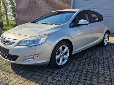 Gebraucht Opel Astra 115 PS (84 kW) 2010 Beige Limousine