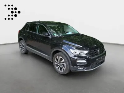 Gebraucht VW T-Roc Active 116 PS (85 kW) 2021 Deep black perleffekt SUV