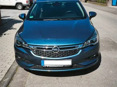 Usata Opel Astra Innovation 150 CV (110 kW) 2017 Blu Station wagon