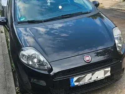 Gebraucht Fiat Punto 77 PS (56 kW) 2016 Schwarz Kleinwagen