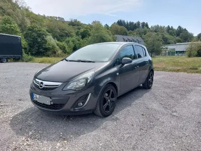 Gebraucht Opel Corsa Edition 86 PS (63 kW) 2014 Grau Kleinwagen