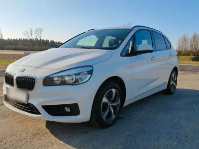 Gebraucht BMW 218 Active Tourer Sport Line 136 PS (100 kW) 2014 Weiß Van / Kleinbus