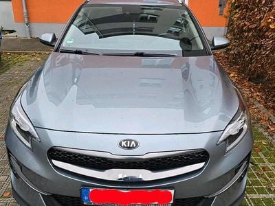 Grau Gebraucht 2021 Kia XCeed Vision SUV | 16.000 € (Guter Preis)