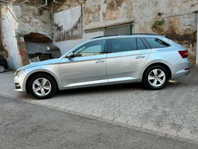 Gebraucht Skoda Superb Ambition 150 PS (110 kW) 2021 Silber Kombi